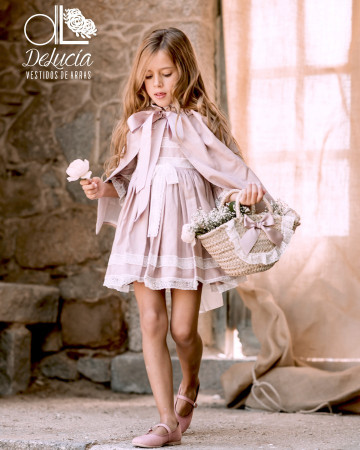 Capa Nicolette Capa Nicolette