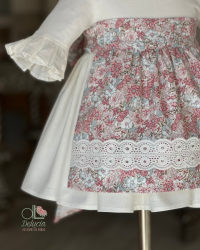 Vestido Zoe Delantal estampado y tira bordada