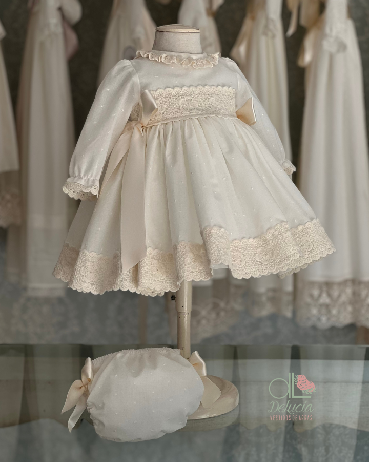 Vestido y braga Santa Marta manga larga